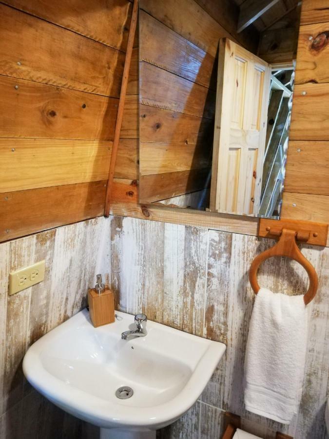 Bodhi Santa Catalina Hostel Ngoại thất bức ảnh